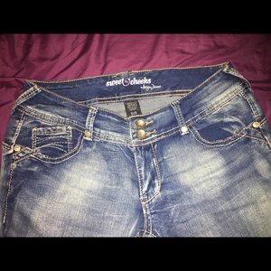 Sweet cheek jeans from ariya